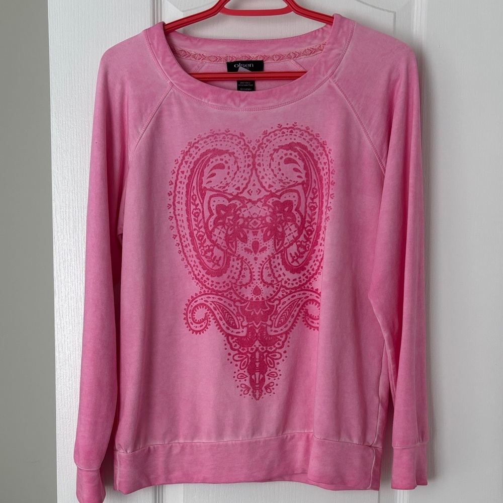 Like new Olsen women’s faded pink sweatshirt size small